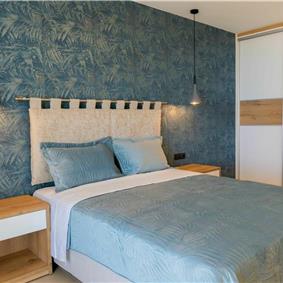 3 bedroom villa with pool & sea views, Makrades, sleeps 6